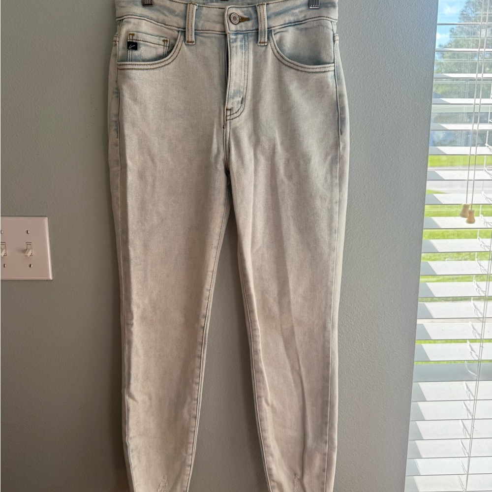 KanCan Light Wash Skinny Jeans in Pale Gray